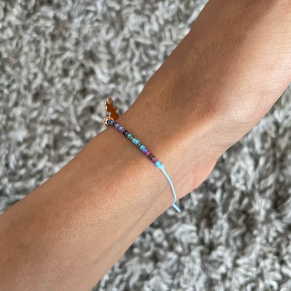 Hand made bracelet with purple beads - Picture 2 of 3